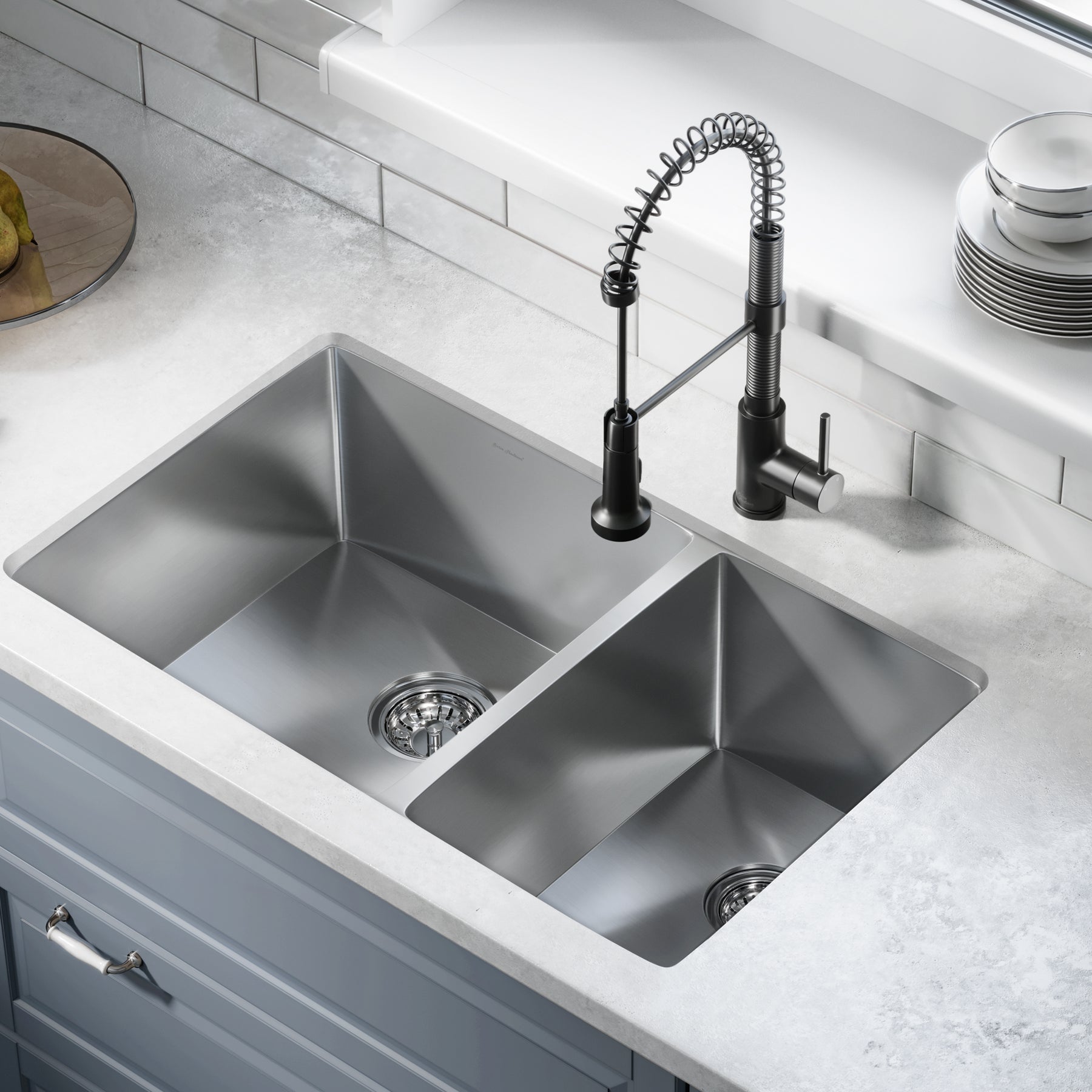 Swiss Madison Rivage 33" x 20" Dual Basin, Undermount Kitchen Sink - SM-KU725