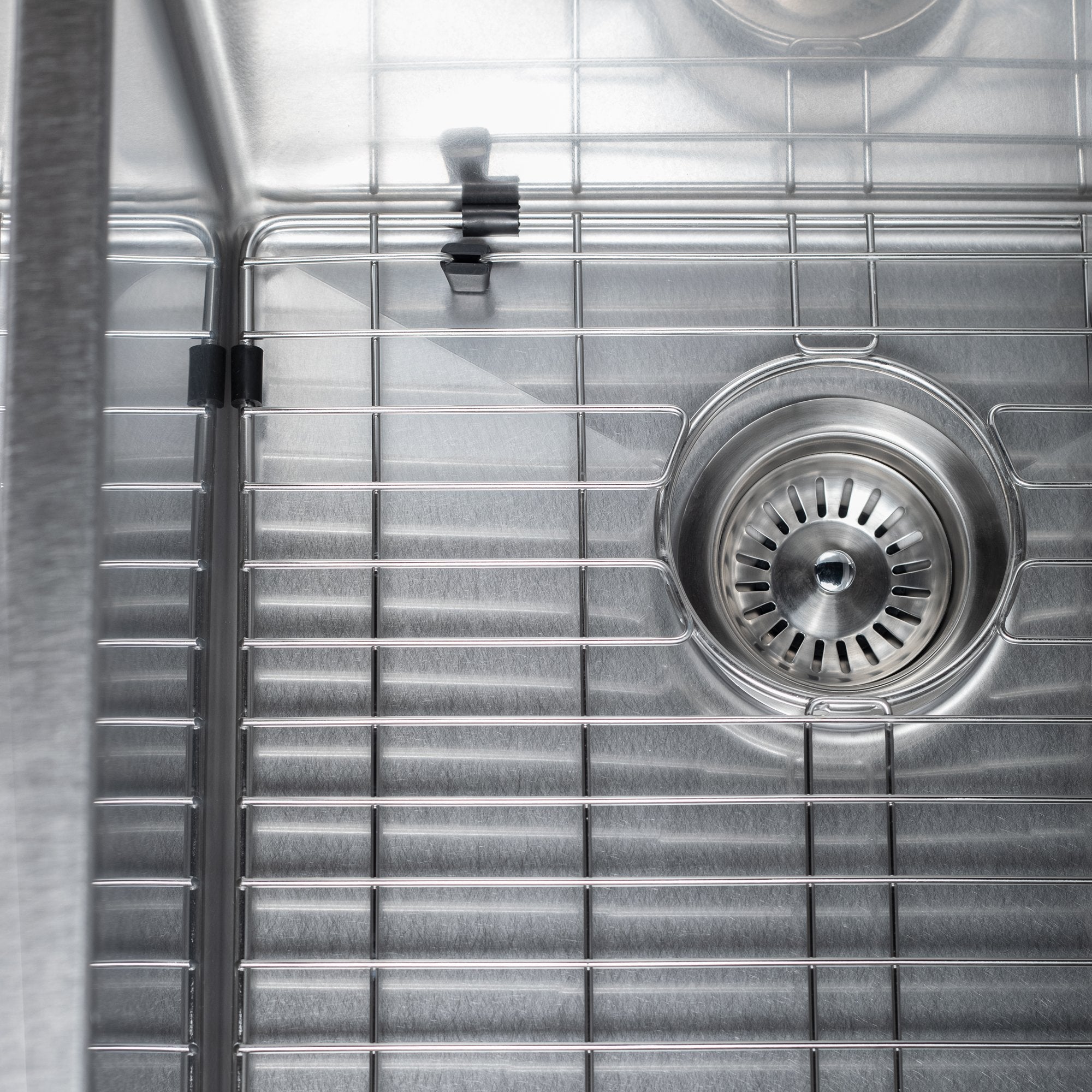 ZLINE 27 in. Meribel Undermount Single Bowl Stainless Steel Kitchen Sink with Bottom Grid, SRS-27