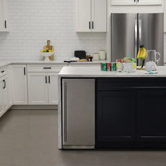 Sapphire Series 5, 15"W, Square Cube, Indoor, Factory Installed Drain Pump, Commercial Ice Maker - SSIM15P - The Home Selection