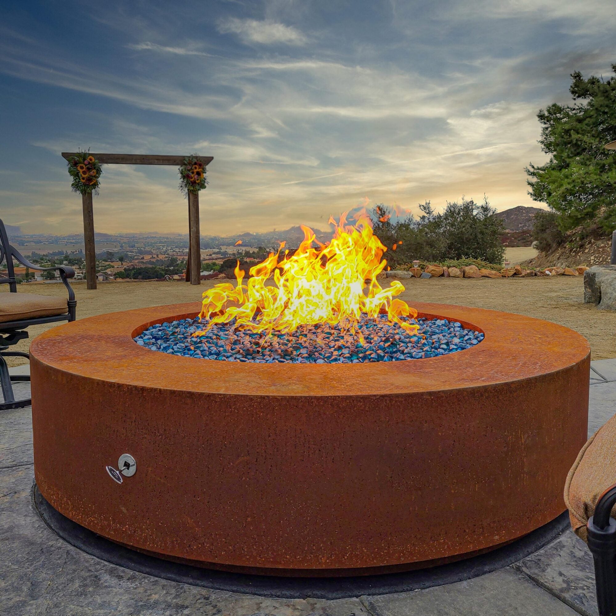 The Outdoor Plus UNITY 24″ TALL FIRE PIT - OPT-UNYCP