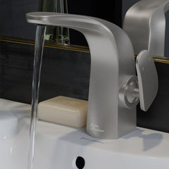 Swiss Madison Château Single Hole, Single-Handle, Bathroom Faucet- SM-BF00