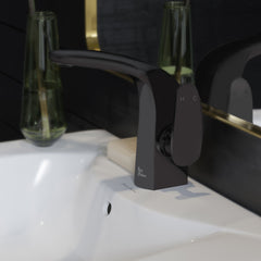Swiss Madison Château Single Hole, Single-Handle, Bathroom Faucet  SM-BF00