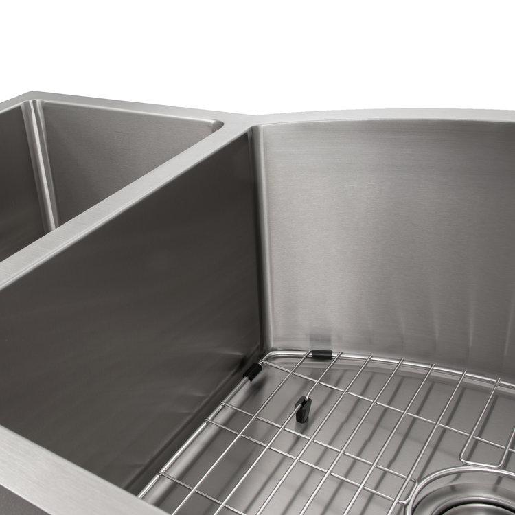 ZLINE 33 in. Aspen Undermount Double Bowl Stainless Steel Kitchen Sink with Bottom Grid, SC30D-33